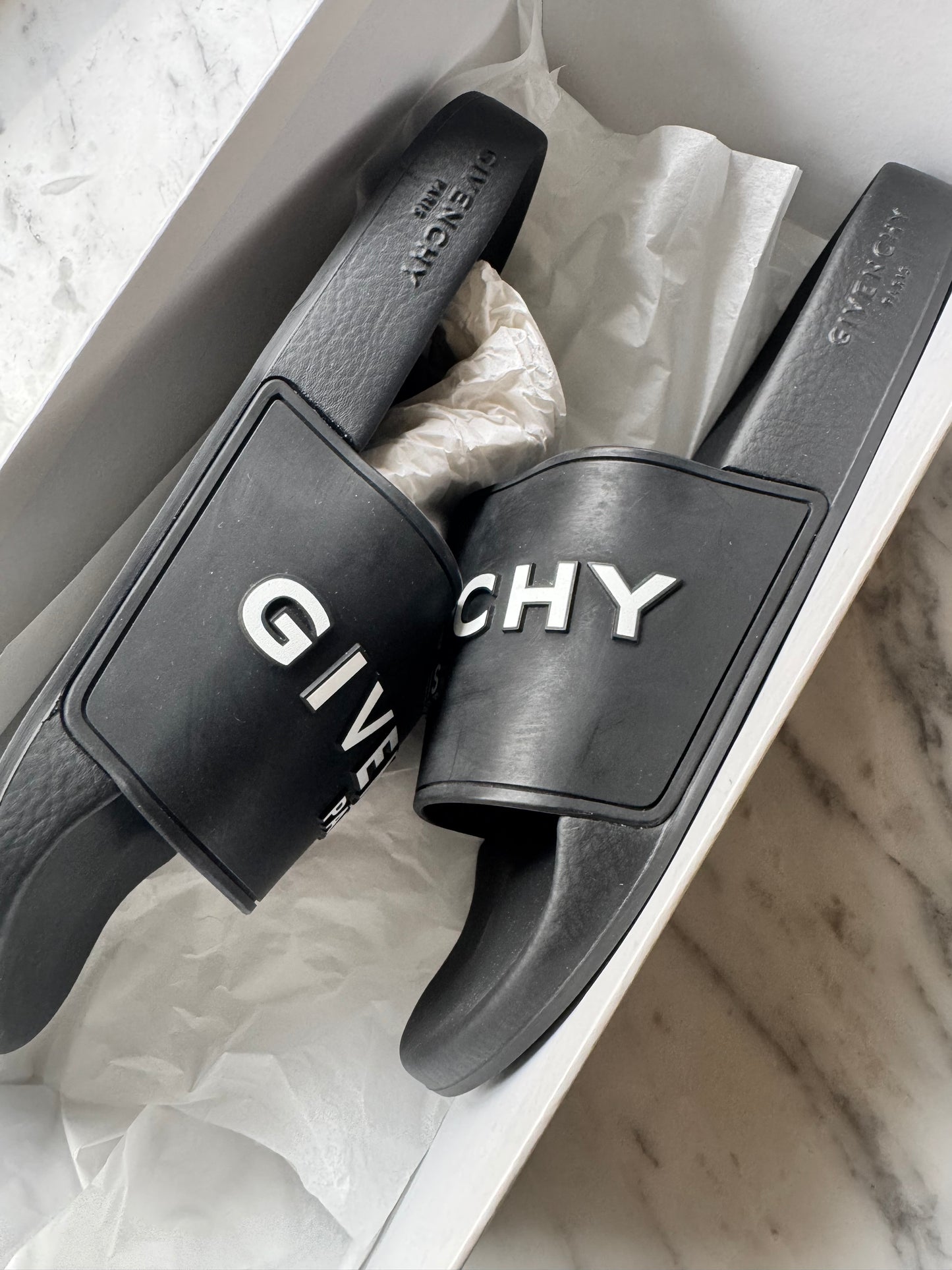 GIVENCHY Logo-print rubber slides